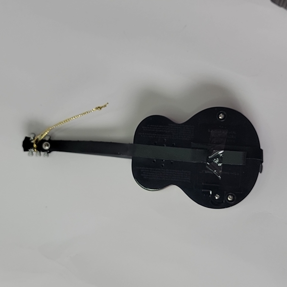 COUNTRY CLASSICS Illuminated Musical GUITAR ORNAMENT. 4-Set. - Picture 7 of 7